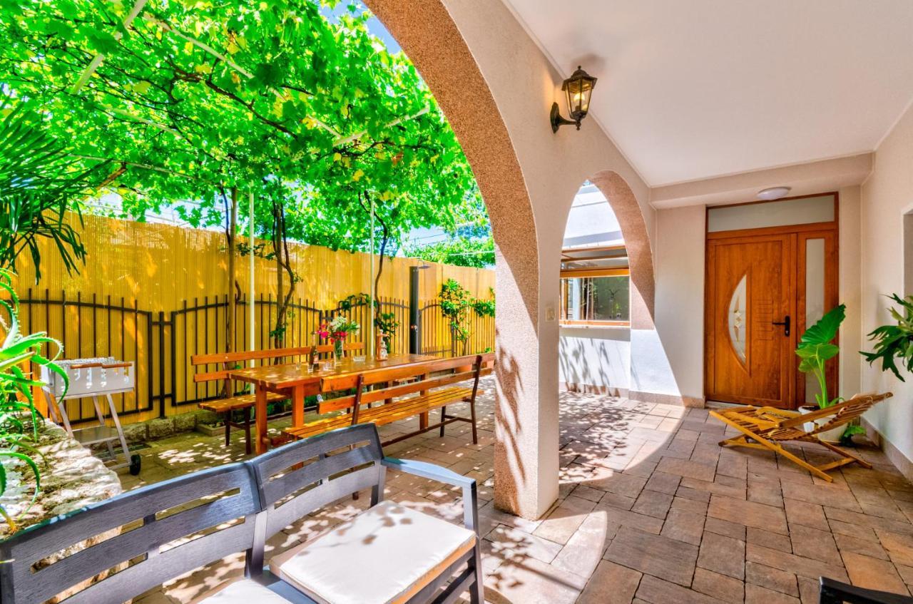 Villa Valentina บริบีร์ ภายนอก รูปภาพ